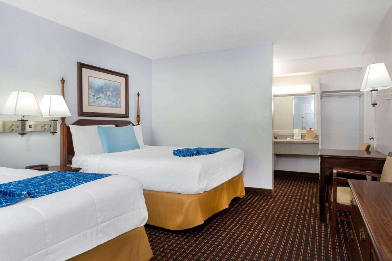 Travelodge By Wyndham Cape Cod Area West Dennis Kültér fotó